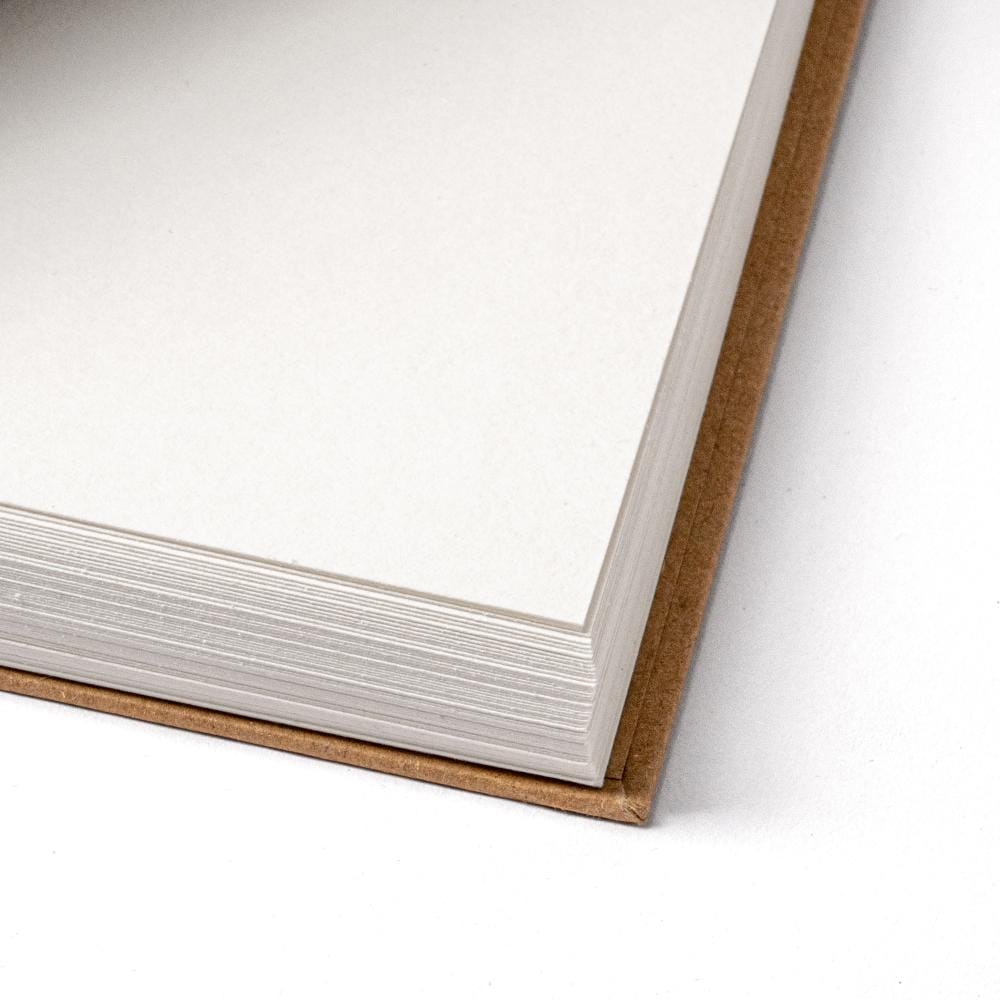 Szkicownik A4 w twardej oprawie 60 arkuszy 160 g na spirali - obrazek 4