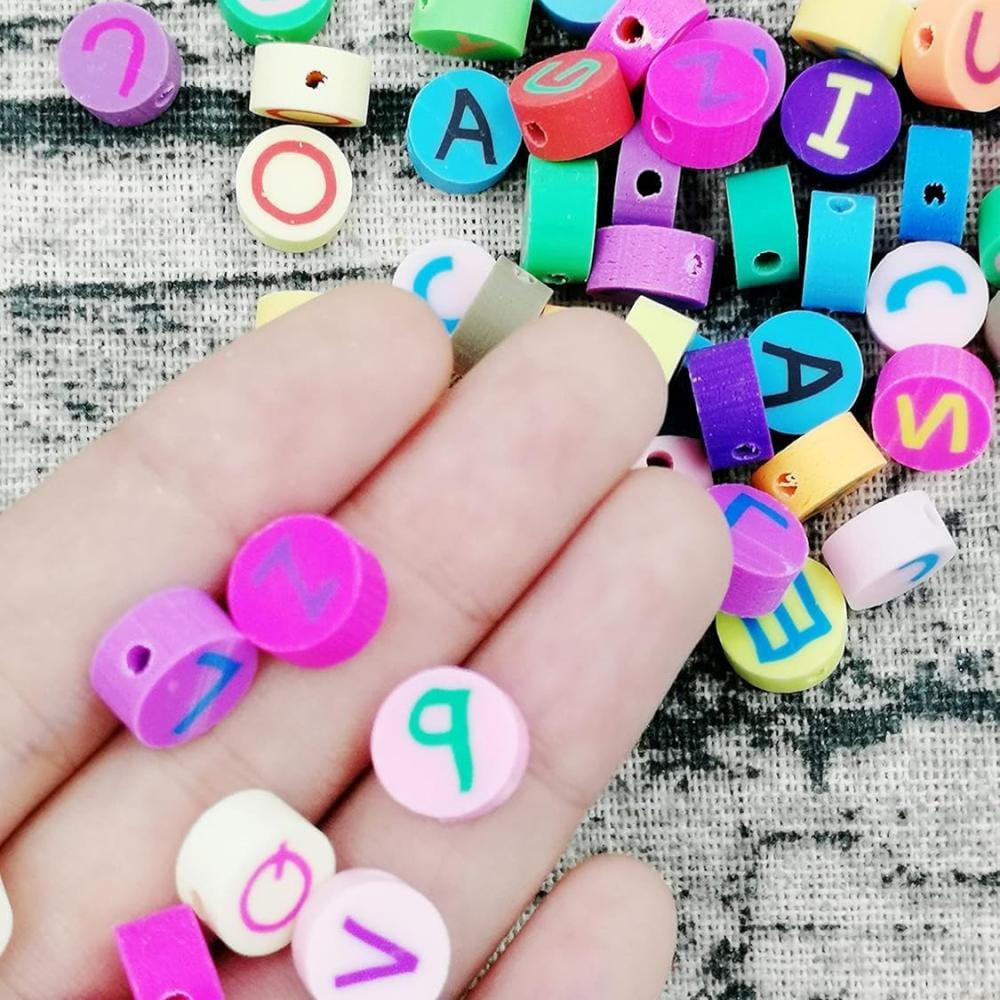 Koraliki literki z gliny polimerowej do biżuterii 100 szt. - obrazek 3