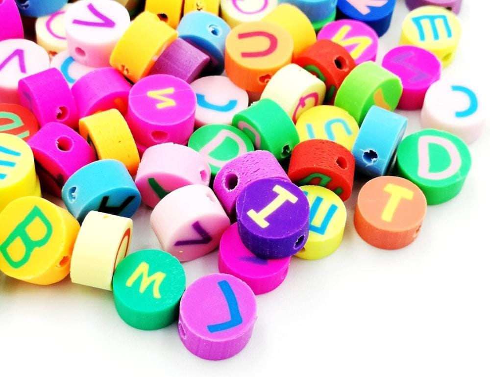 Koraliki literki z gliny polimerowej do biżuterii 100 szt. - obrazek 5