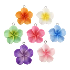 Charmsy z Żywicy Kwiaty Plumeria 10 szt. do Biżuterii